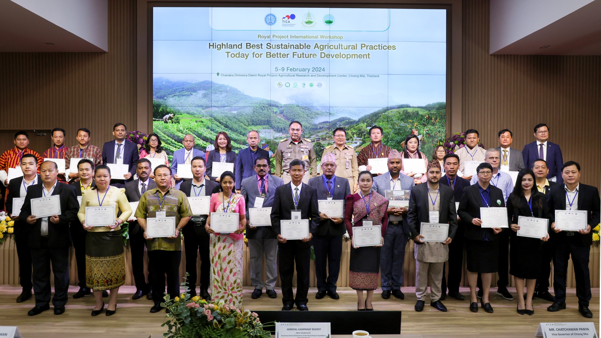 8 countries learn about furthering the work of the Royal Project to solve problems in highland areas