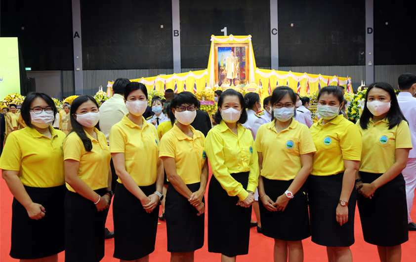 พิธีวางพวงมาลาและถวายบังคมเนื่องในวันคล้ายวันสวรรคตร.๙