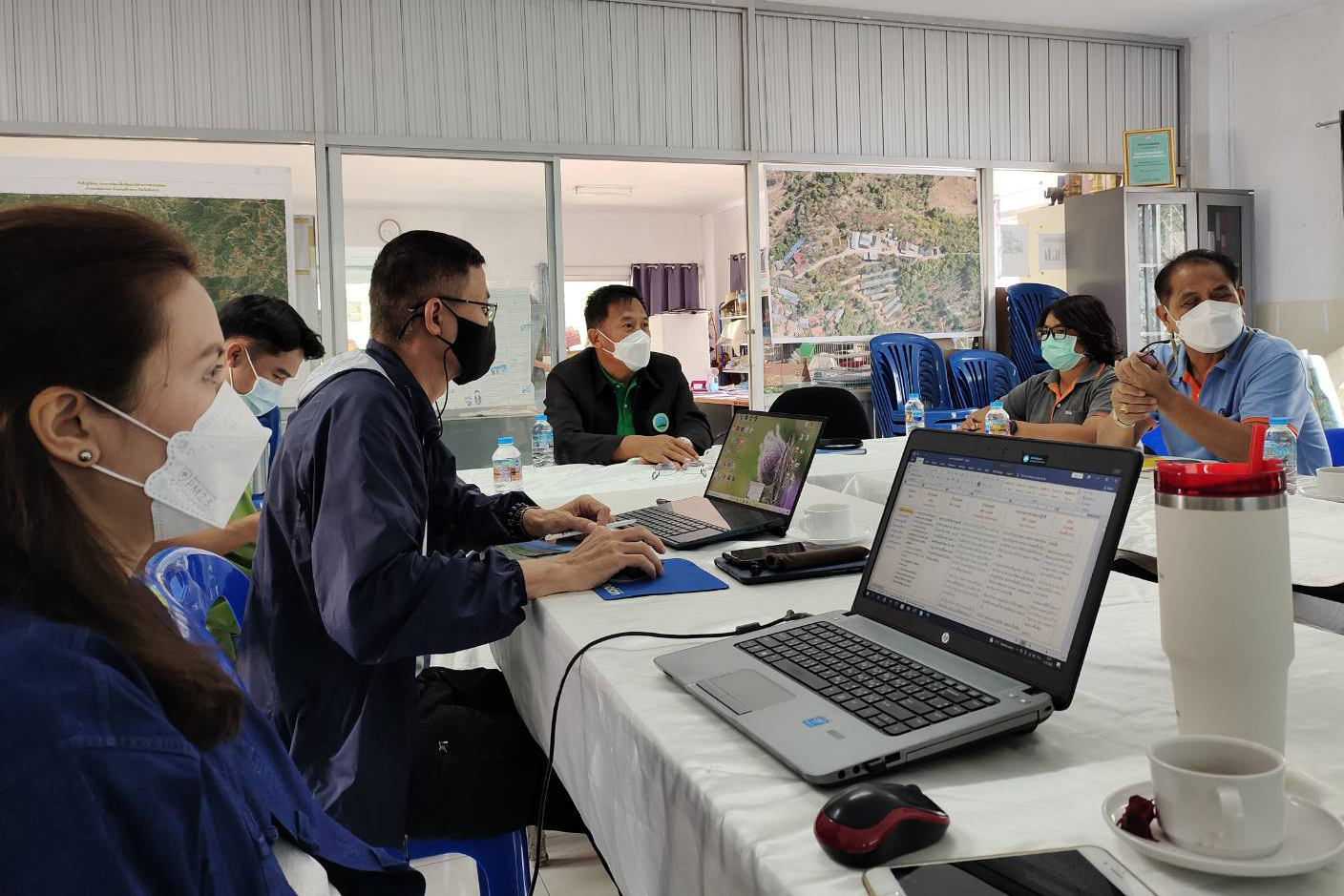 ติดตามและนิเทศงานเสริมกำลังใจให้เจ้าหน้าที่และเกษตรกร