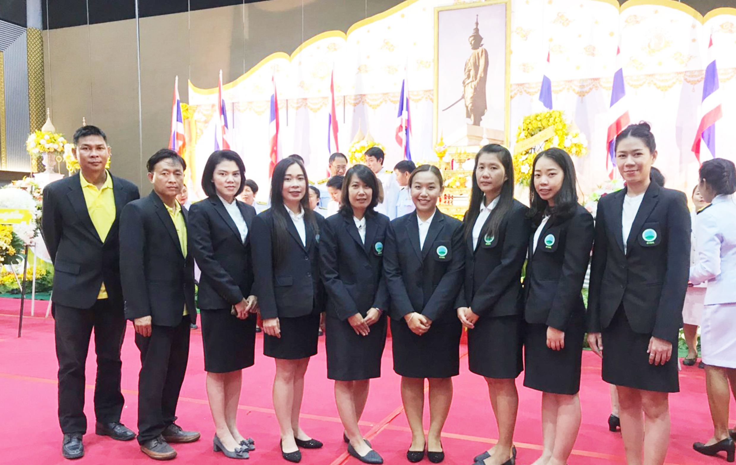 สวพส.เข้าร่วมประกอบพิธีวางพวงมาลาถวายราชสักการะวันสมเด็จพระนารายณ์มหาราชเพื่อแสดงความจงรักภักดีและน้อมรำลึกถึงพระมหากรุณาธิคุณอันยิ่งใหญ่ที่ทรงมีต่อพสกนิกรชาวไทย