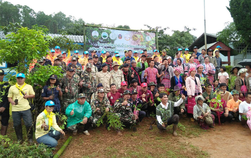 สวพส.ร่วมกับอำเภอปางมะผ้าแม่ฮ่องสอนจัดกิจกรรมปลูกป่าต้นน้ำเฉลิมพระเกียรติพระบาทสมเด็จพระเจ้าอยู่หัวมหาวชิราลงกรณ์บดินทรเทพยวรางกูร