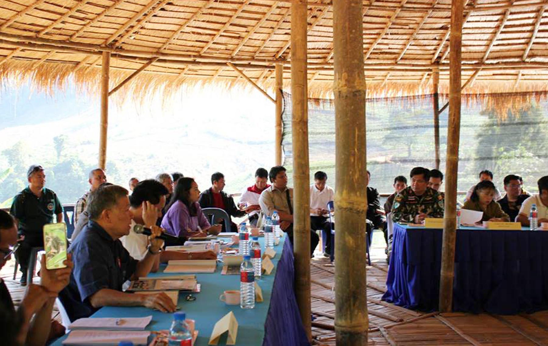 การประชุม“ระดมความคิดเห็นเพื่อจัดทำแผนการดำเนินงานโครงการพัฒนาพื้นที่สูงแบบโครงการหลวงผาผึ้ง-ศรีคีรีรักษ์”